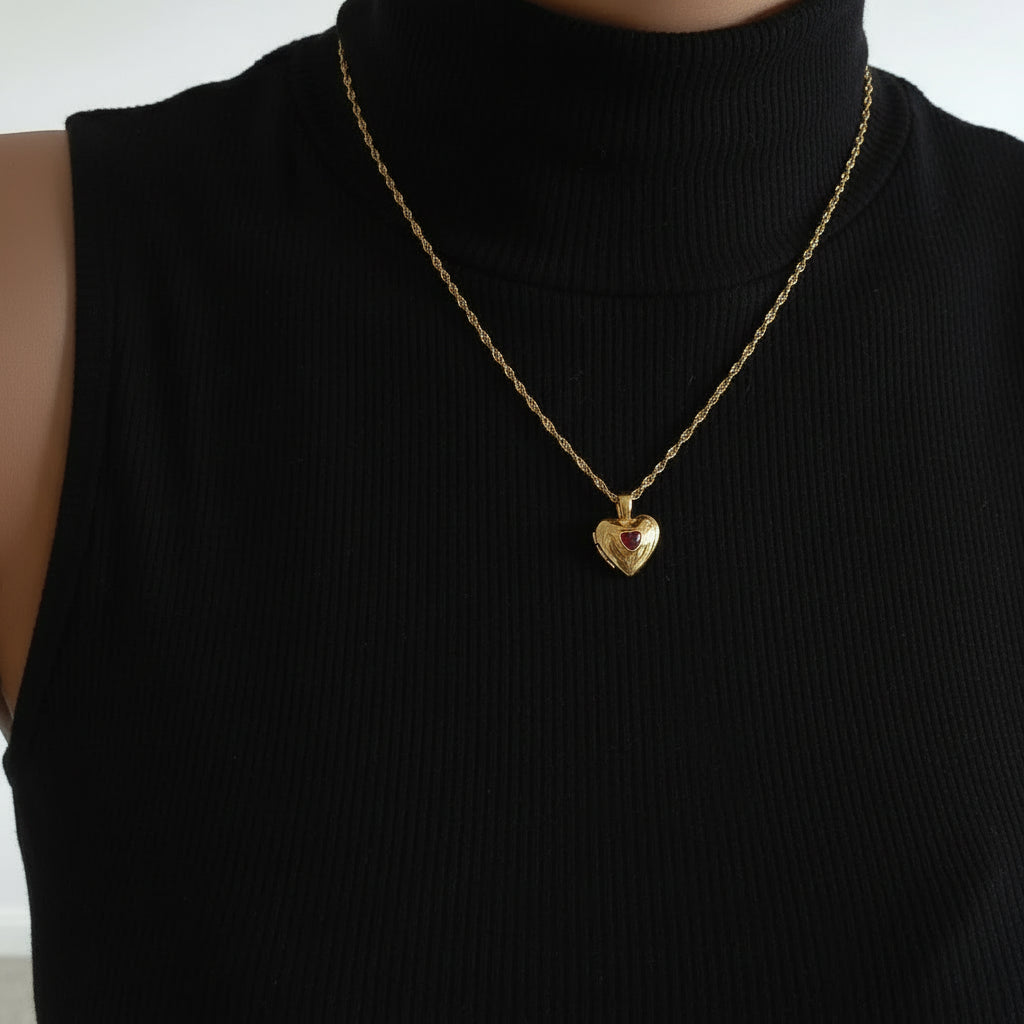 Octavia - Gold Heart Necklace