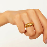 Patsy - Gold Croissant Ring