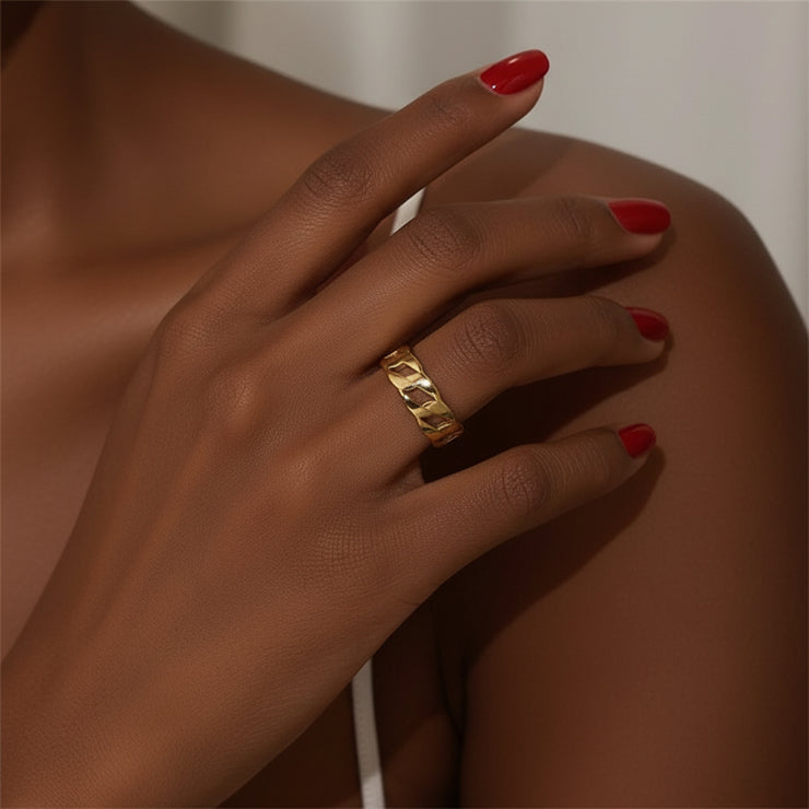 Priscilla - Loop Ring