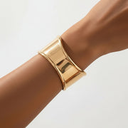 Querida - Curve Bangle
