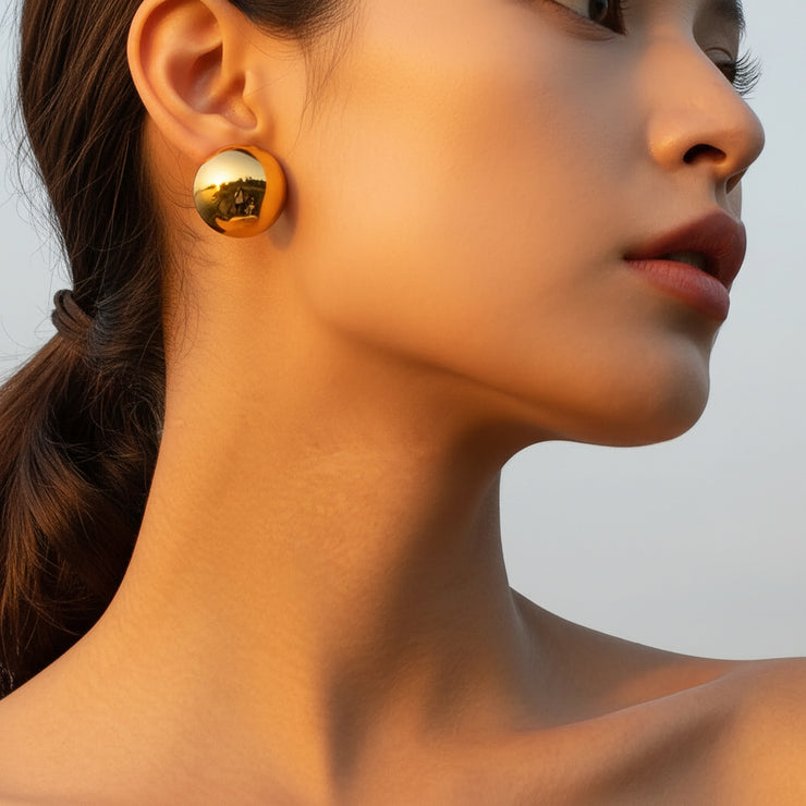 Orla - Round Stud Earrings