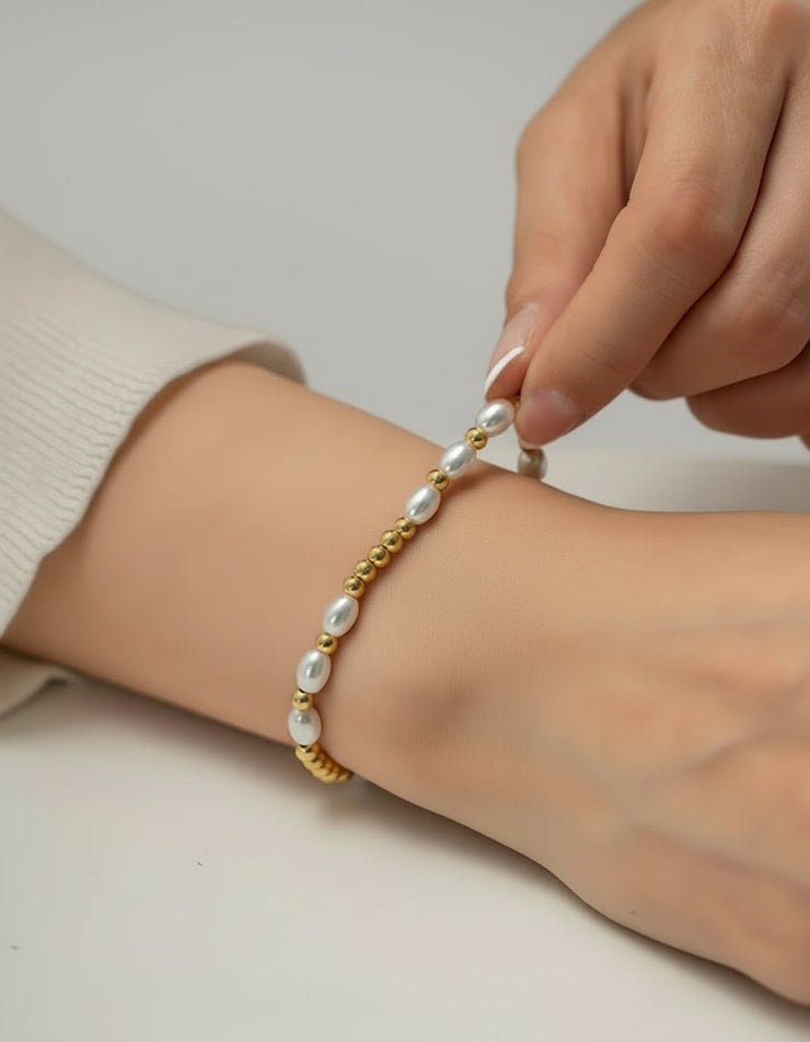 Riley - Freshwater Pearl Bracelet