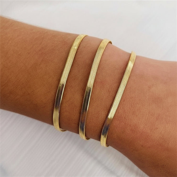 Mara - Bold Herringbone Bracelet