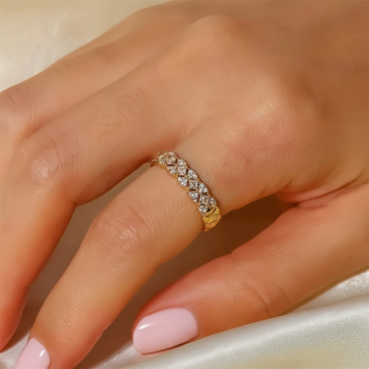 Nell - Gold Patterned Ring