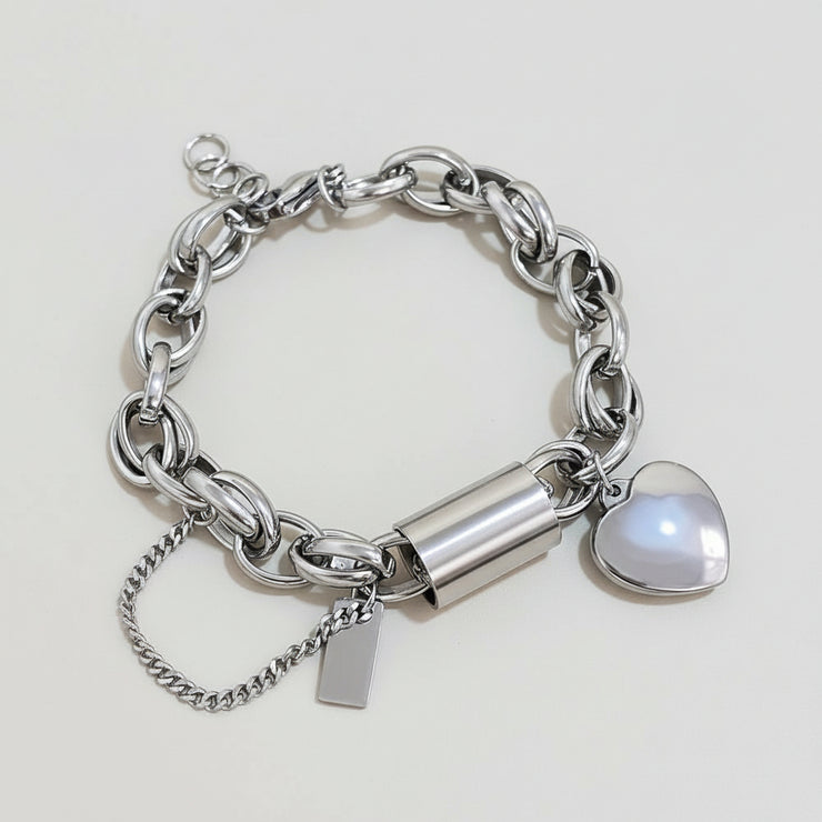 Isla - Chunky Chain Heart Bracelet Silver
