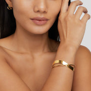 Sloan - Gold Curve Bangle